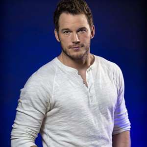 Chris-Pratt-as-Emmet-Brickowski-and-Rex-Dangervest