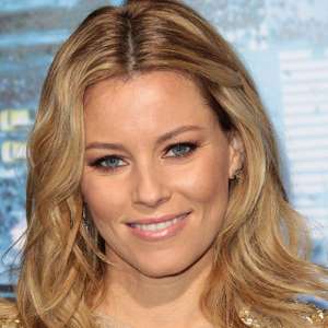 Elizabeth-Banks-as-Wyldstyle