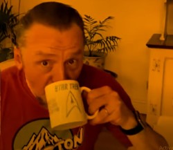 covid-shawn-dead-simon-pegg-strar-trek-mug