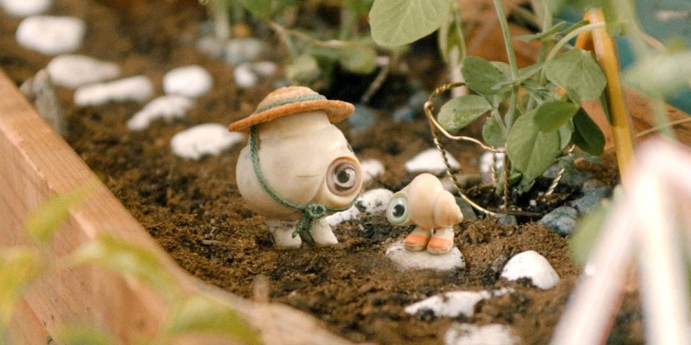 marcel-the-shell-with-shoes-on_header